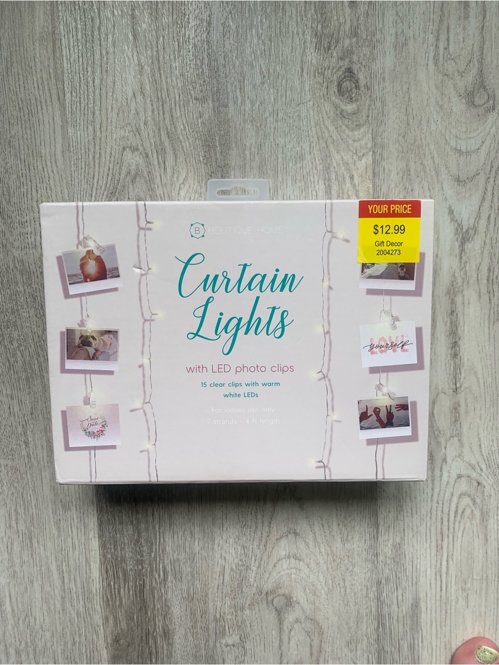 NIB Curtain Lights with LED Photo Clips